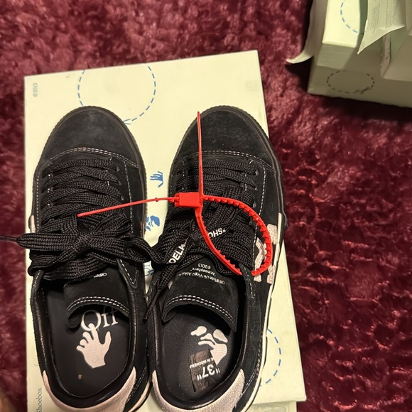 Off white - Picture 8 of 8